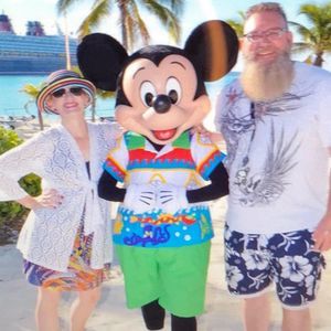 Meet your Posher, Hilary